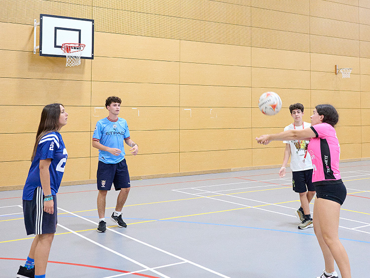 貴族學府全攻營