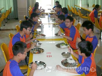 廣州黃村訓練基地 -- 奧運小健將體育夏令營,學聯遊學團