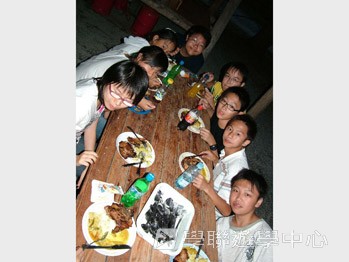 流動課室歐洲體驗營 (住宿Rotel 旅遊巴士),學聯遊學團