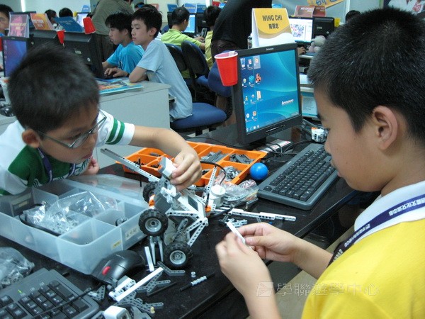 牛劍Cybercamps 英語科技夏令營,學聯遊學團
