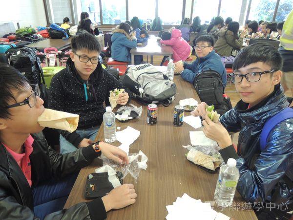 學在柏斯遊學假期,學聯遊學團