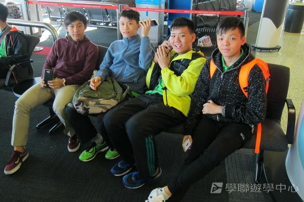 開恩茲友儕學習交流,學聯遊學團