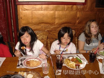 卑斯省英語文化交流營,學聯遊學團